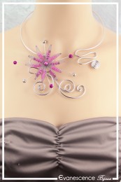 parure-de-bijoux-venus-couleur-argent-et-fuchsia-collier