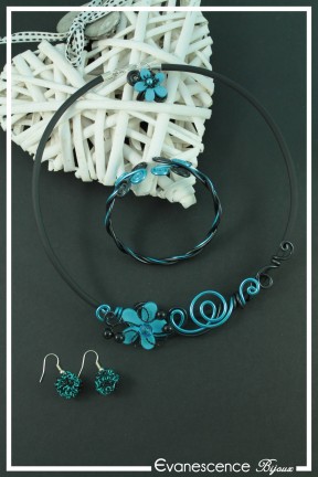 parure-de-bijoux-tyler-couleur-noir-et-turquoise-sur-fond-noir