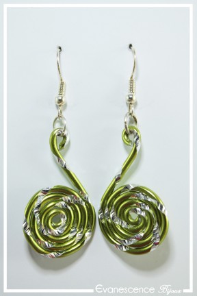 boucles-d-oreilles-en-aluminium-pastille-couleur-vert-pomme-strie