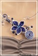 collier-en-aluminium-tanga-couleur-blanc-et-bleu-roi-zoom