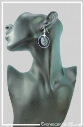 boucles-d-oreilles-creoles-fiona-couleur-noir-portees