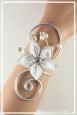 bracelet-en-aluminium-margot-couleur-blanc-et-argent-porte