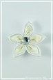 broche-en-aluminium-margot-couleur-blanc-et-ivoire