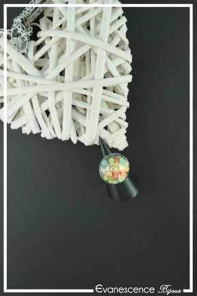 bague-reglable-bonnie-couleur-argent-et-multicolores-tranche-de-canes-sur-fond-noir