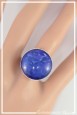 bague-reglable-cabochon-foil-couleur-bleu-roi-portee-zoom