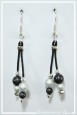 boucles-d-oreilles-en-coton-cire-vanille-couleur-blanc-et-noir