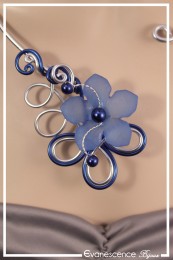 collier-en-aluminium-lili-couleur-argent-et-bleu-roi-zoom