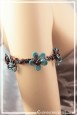 bracelet-en-aluminium-nora-couleur-chocolat-et-turquoise-porte
