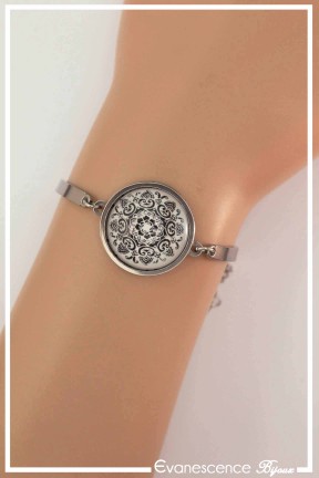 bracelet-cabochon-mandala-m1-couleur-noir-et-blanc-porte