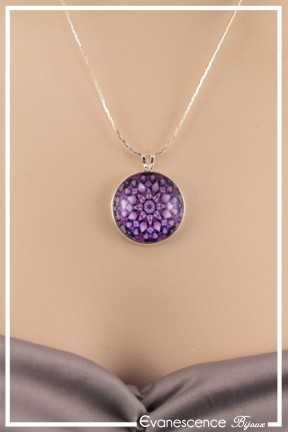 pendentif-cabochon-mandala-couleur-violet-et-blanc-porte-zoom