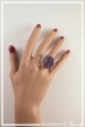 bague-reglable-plume-couleur-violet-mini-diamants-portee