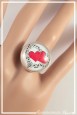 bague-reglable-cabochon-coeur-de-partition-couleur-noir-blanc-et-rouge-portee-zoom