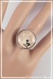 bague-reglable-cabochon-chat-et-lune-couleur-beige-et-noir-portee-zoom