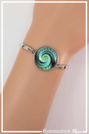 bracelet-cabochon-spirales-couleur-noir-et-vert-porte