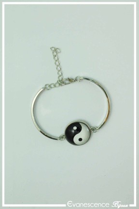 bracelet-cabochon-yin-yang-couleur-noir-et-blanc