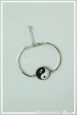 bracelet-cabochon-yin-yang-couleur-noir-et-blanc