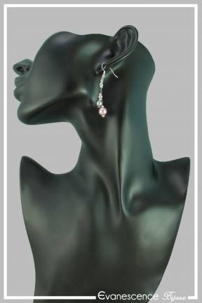 boucles-d-oreilles-chatran-couleur-rose-et-argent-portees