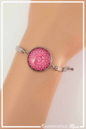 bracelet-mandala-couleur-rose-et-fuchsia-porte