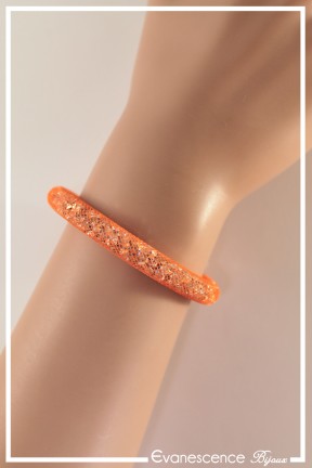 bracelet-hagrid-couleur-orange-et-argent-porte