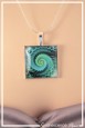 pendentif-spirales-carre-couleur-noir-et-vert-porte-zoom