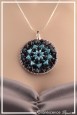 pendentif-victoire-couleur-noir-et-turquoise-porte-zoom