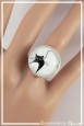 bague-reglable-chat-modele-4-couleur-blanc-et-noir-portee-zoom