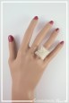 bague-reglable-sirona-couleur-blanc-rocailles-portee