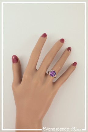 bague-reglable-enfant-etoile-couleur-fuchsia-portee