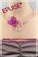 collier-en-aluminium-kami-couleur-blanc-et-fuchsia-porte