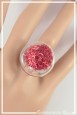 bague-reglable-plume-couleur-rouge-paillettes-filamenteuses-portee-zoom