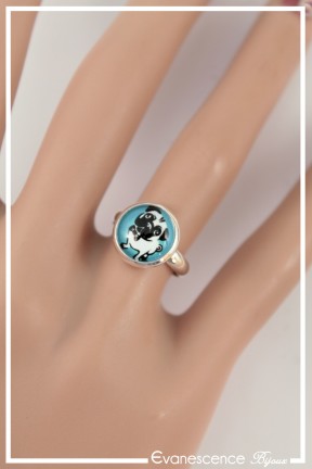 bague-reglable-enfant-carlin-couleur-turquoise-et-bleu-portee-zoom