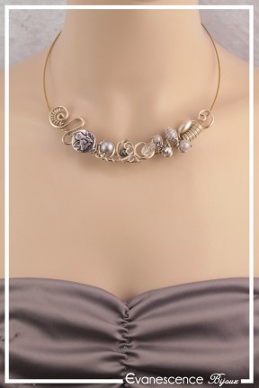 collier-macha-couleur-champagne-et-argent-porte