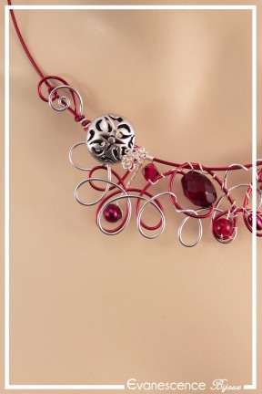 collier-cachou-couleur-rouge-et-argent-zoom