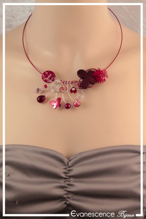 collier-willow-couleur-argent-et-rouge-porte