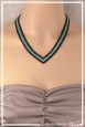 collier-aurore-couleur-noir-et-vert-turquoise-porte