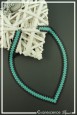 collier-aurore-couleur-noir-et-vert-turquoise-fond-noir