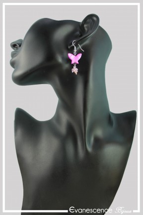 boucles-d-oreilles-sur-clous-kouhai-couleur-fuchsia-portees