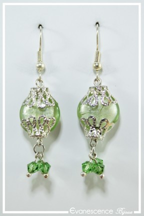 boucles-d-oreilles-sur-clous-keops-couleur-vert