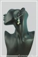 boucles-d-oreilles-chaine-pandora-couleur-vert-et-violet-portees